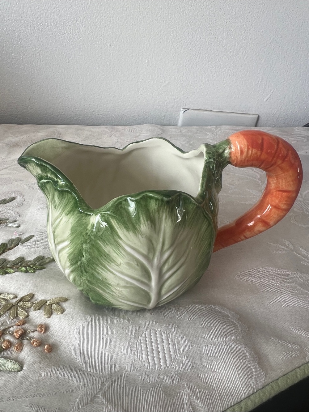 Vintage Cabbage Carrot Fits and Floyd Creamer